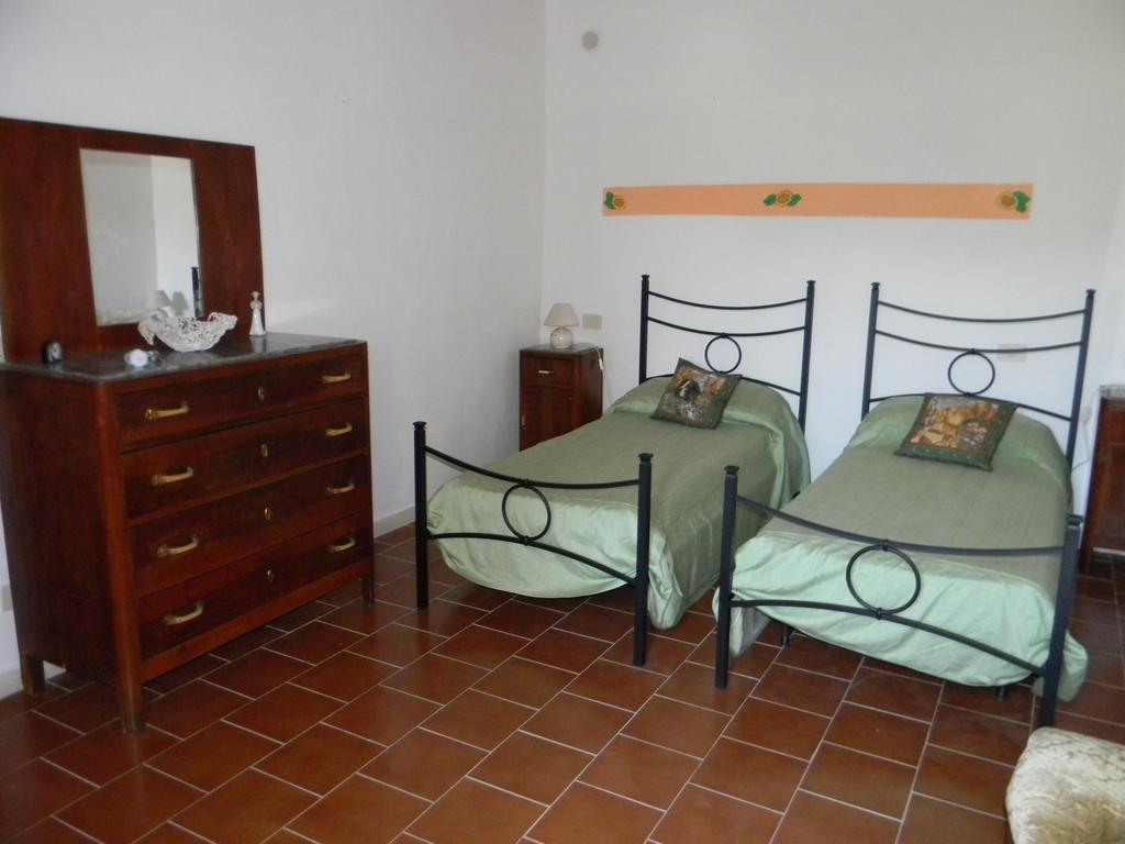 塞尔·迪·拉波拉诺Agriturismo Podere La Selva别墅 客房 照片